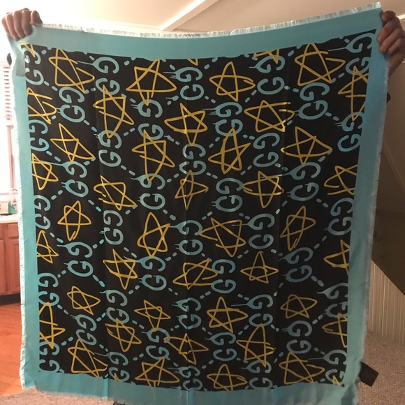 gucci ghost scarf